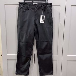 Kensie Black Vegan Leather Crop Pants 8/29